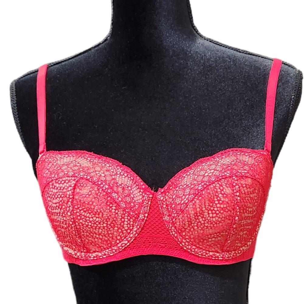 Victoria’s Secret Dream Angels Lined Demi Bra Hot Pink Lace 32D